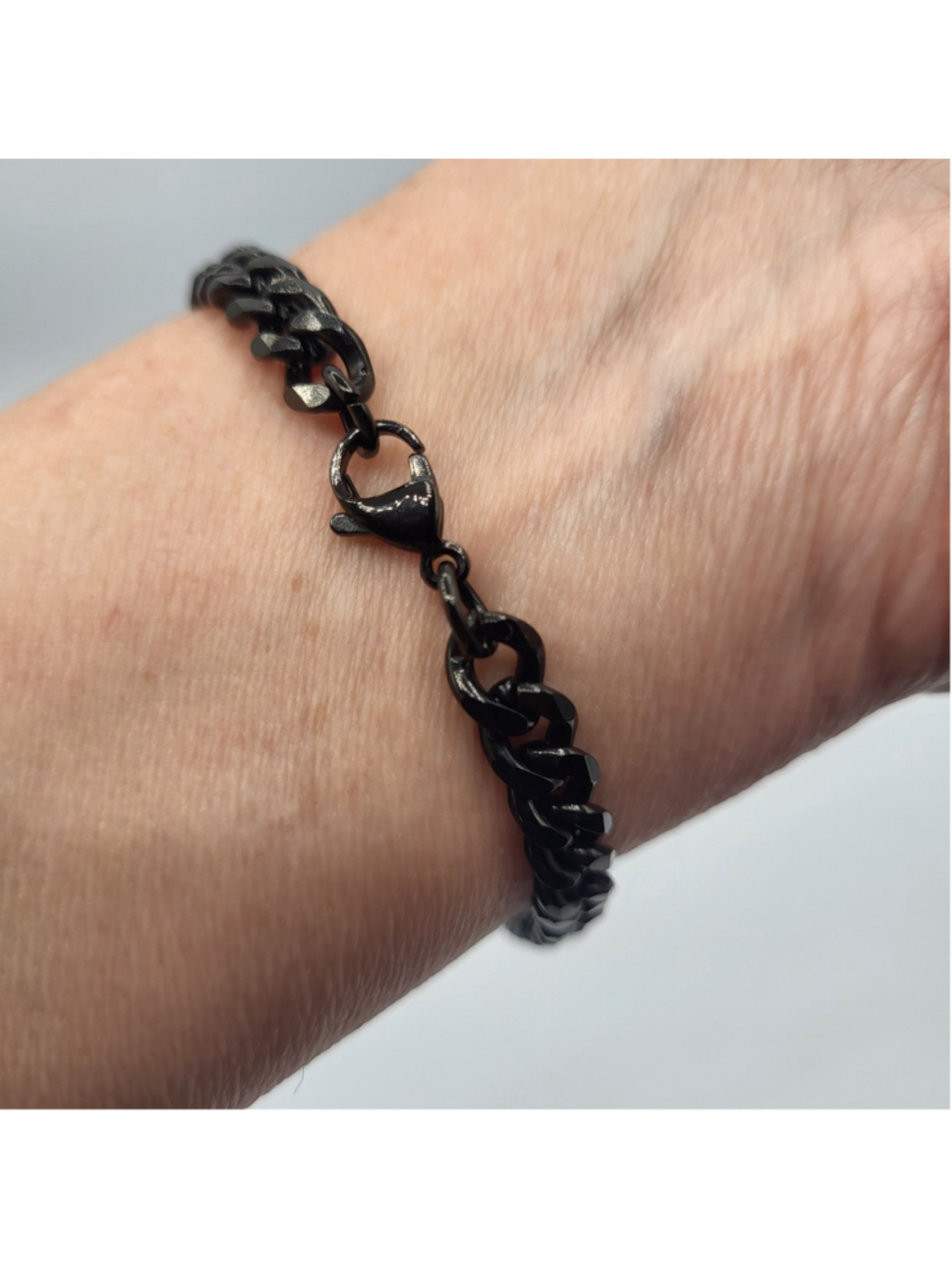 Men's 8" Black-Plated Cuban Link Chain Bracelet – NWOT - Picture 5 of 14